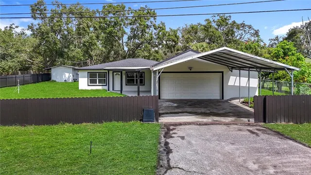 $474,900 | 2402 East 148th Avenue, Lutz, FL 33549