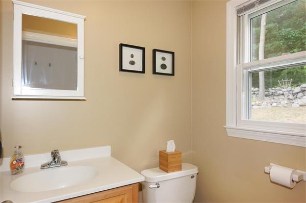 32 Lexington Road Shrewsbury, MA 01545 - Photo 17 of 29 Gallery Image 17