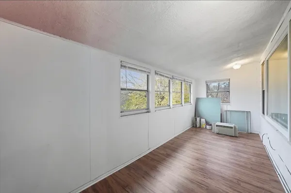 $1,700 | 18335 Sherman Street, Unit 3, Lansing, IL 60438