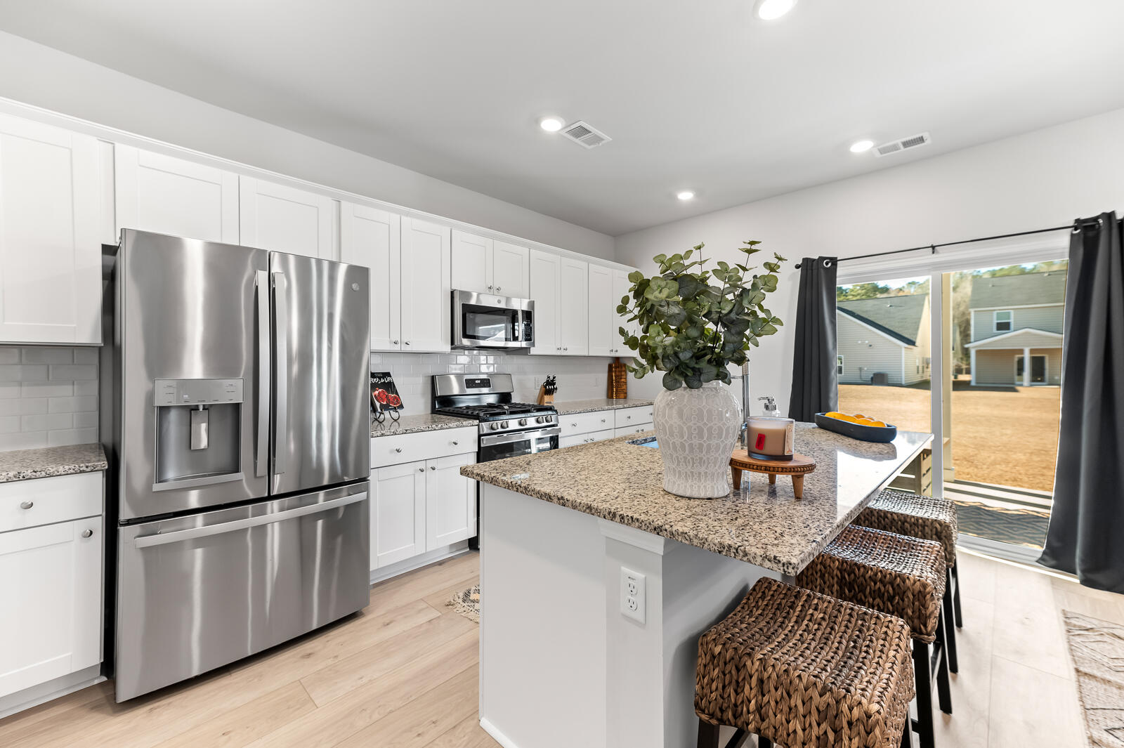 142 Post Mill Drive Summerville, SC 29485 - Photo 12 of 32 142 Post Mill Dr 12 of 32