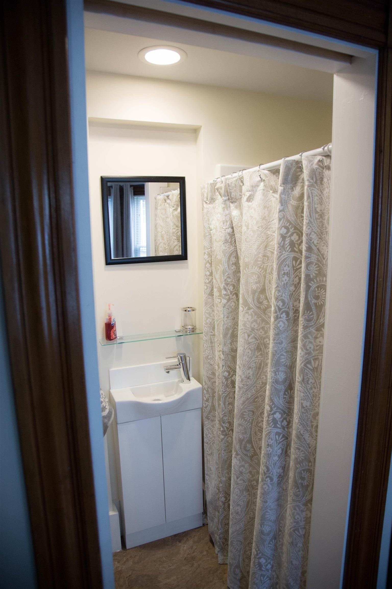 64 State Street Windsor, VT 05089 - Photo 32 of 40