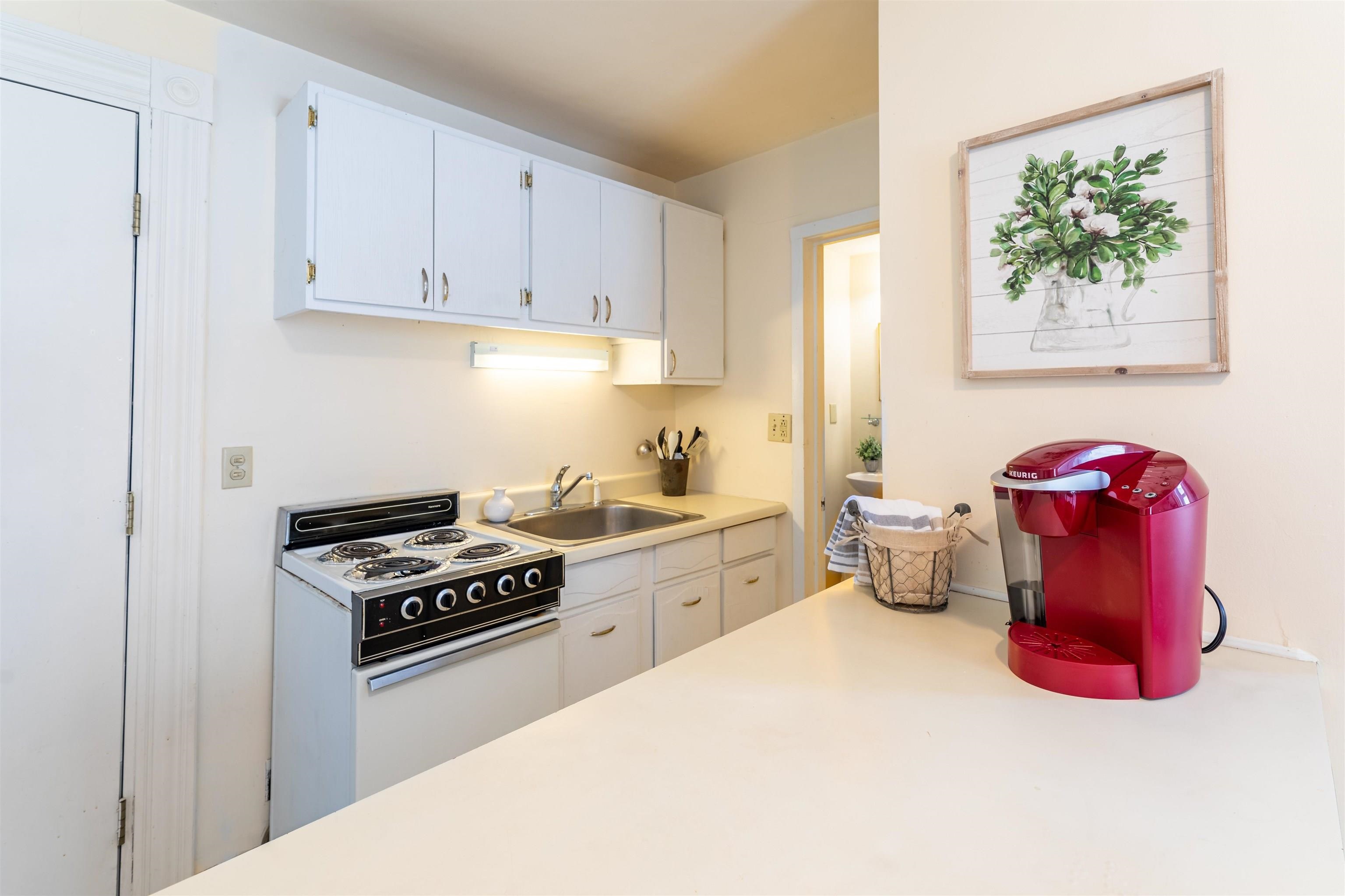 64 State Street Windsor, VT 05089 - Photo 6 of 40