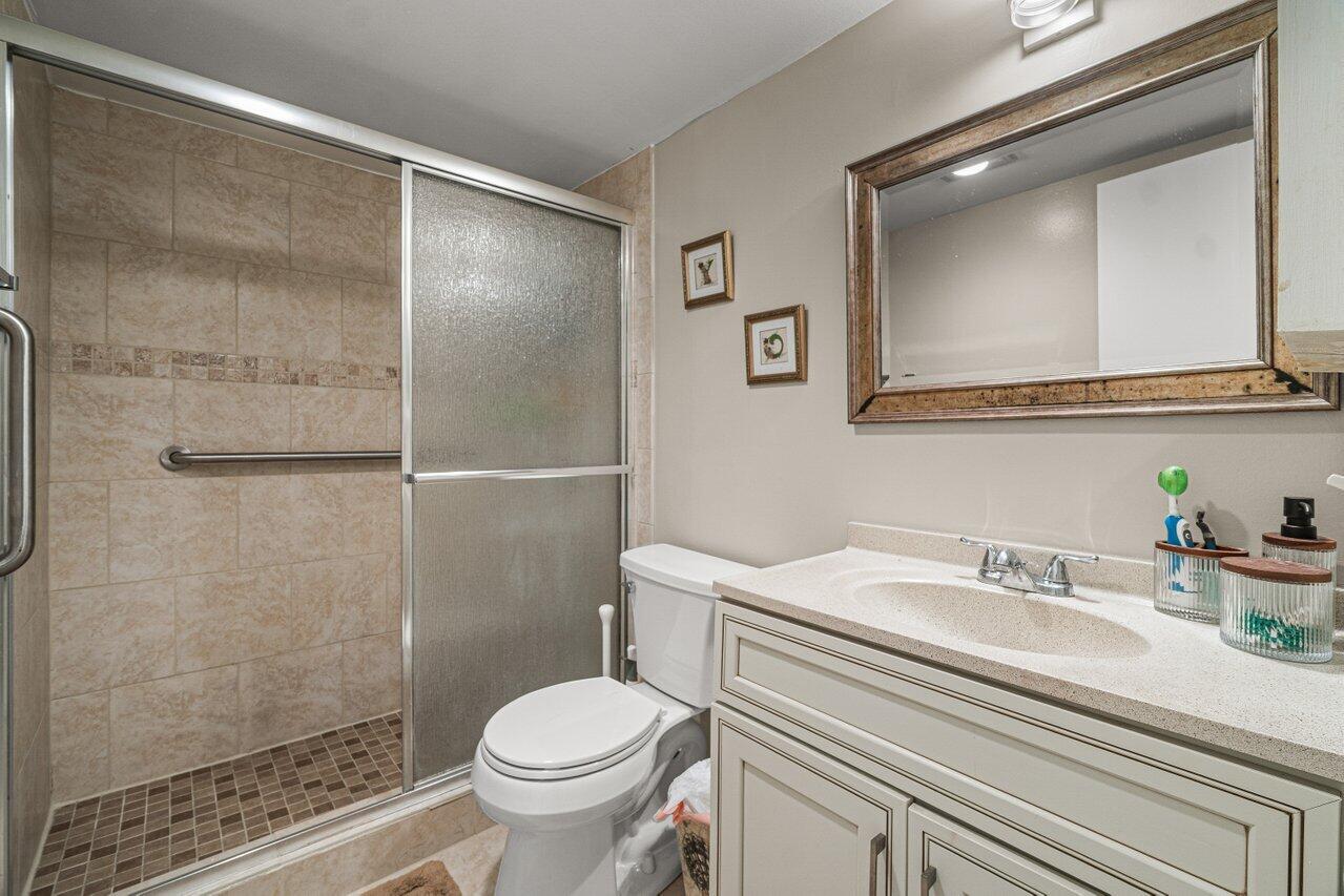175 Suffolk F Boca Raton, FL 33434 - Photo 11 of 23 014-175SuffolkE-BocaRaton-FL-33434-SMALL
