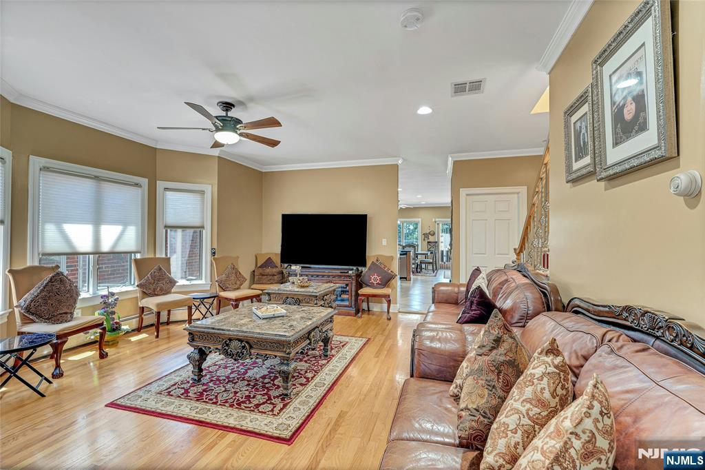 4 8th Street, Unit A Fairview, NJ 07022 - Photo 11 of 35