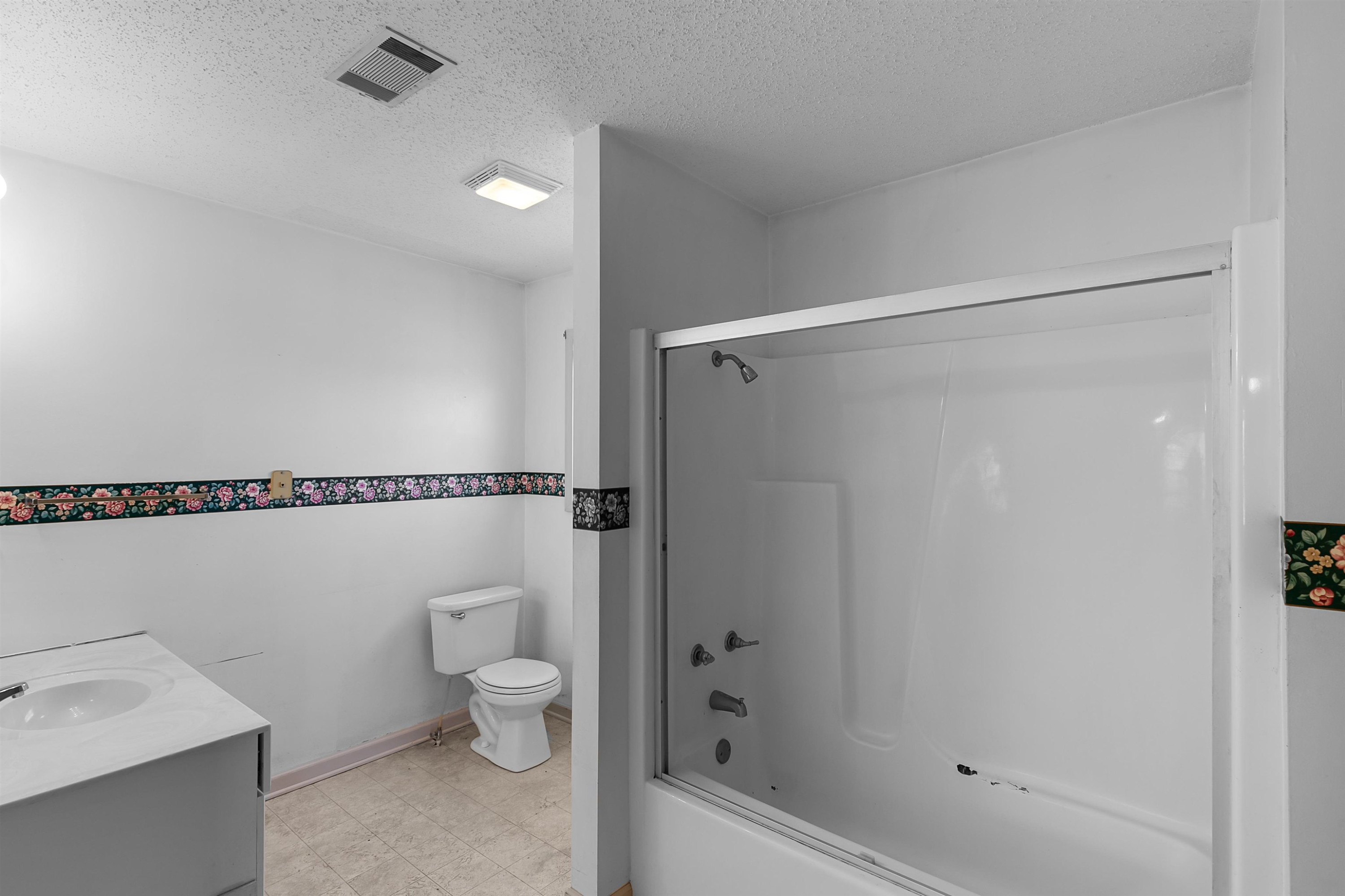 29 Baseline Road Dyer, TN 38330 - Photo 16 of 20 a bathroom with a shower and a toilet