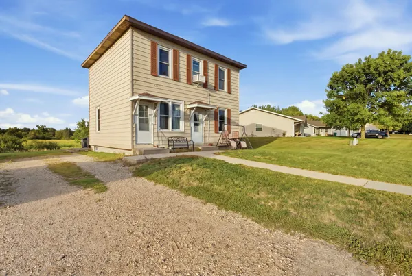 $210,000 | 316 3rd Avenue Southwest, New London, MN 56273