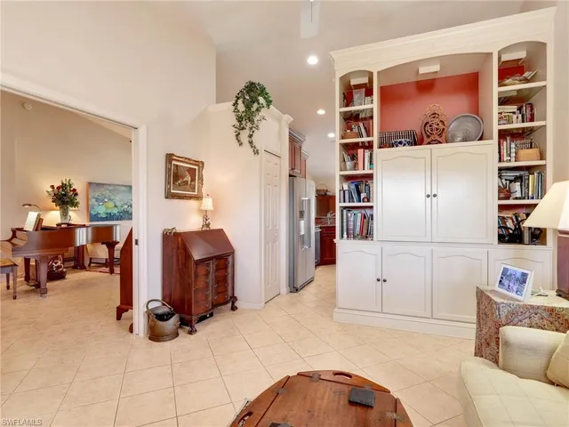 $750,000 | 5893 3 Iron Drive, Unit 1604, Naples, FL 34110