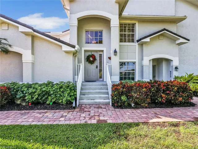 $750,000 | 5893 3 Iron Drive, Unit 1604, Naples, FL 34110