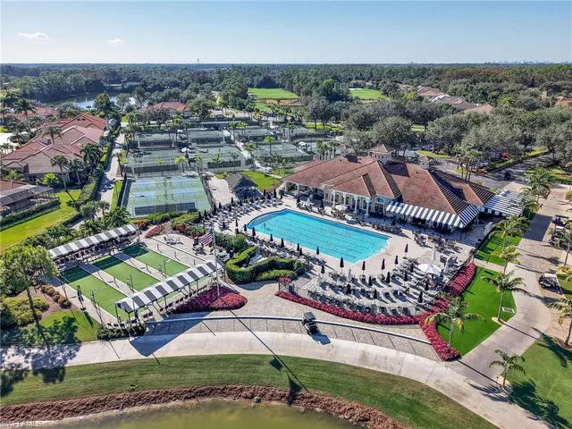 $750,000 | 5893 3 Iron Drive, Unit 1604, Naples, FL 34110