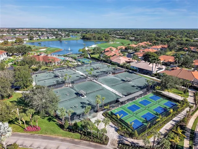 $750,000 | 5893 3 Iron Drive, Unit 1604, Naples, FL 34110