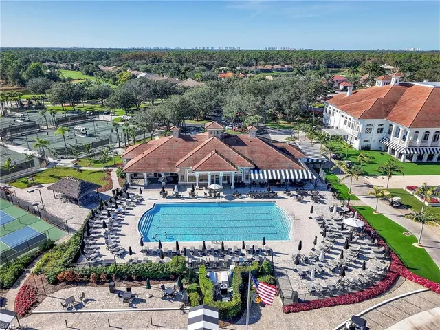 $750,000 | 5893 3 Iron Drive, Unit 1604, Naples, FL 34110