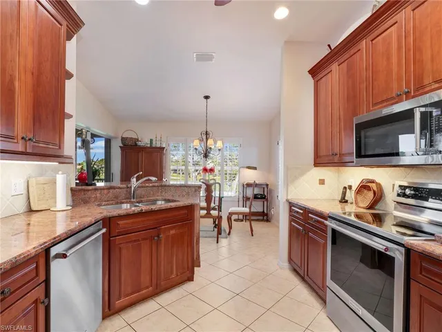 $750,000 | 5893 3 Iron Drive, Unit 1604, Naples, FL 34110