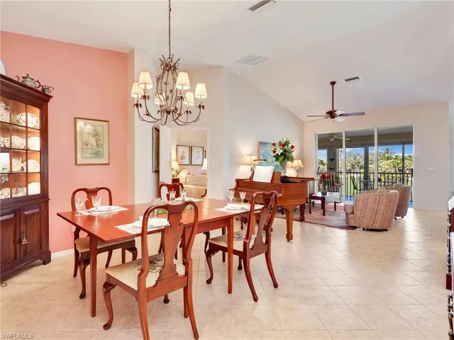 $750,000 | 5893 3 Iron Drive, Unit 1604, Naples, FL 34110