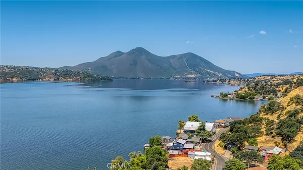 a picture of a city view