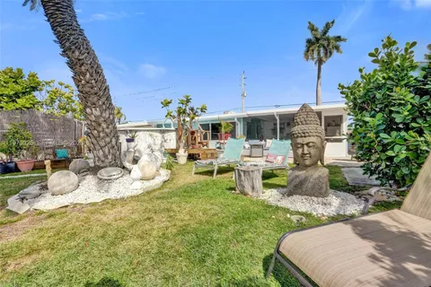 $599,000 | 609 Southwest 2nd Avenue, Hallandale Beach, FL 33009