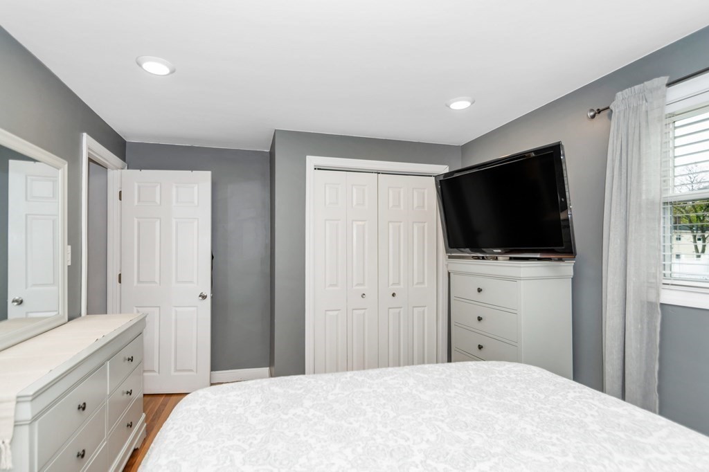 53 Enfield Street Lowell, MA 01852 - Photo 16 of 26