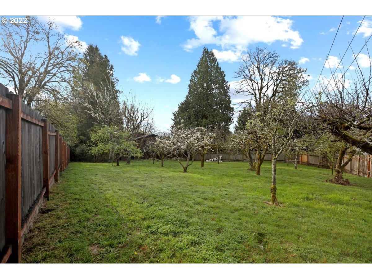 10316 Northwest Thompson Road Portland, OR 97229 - Photo 2 of 32 Gallery Image 2