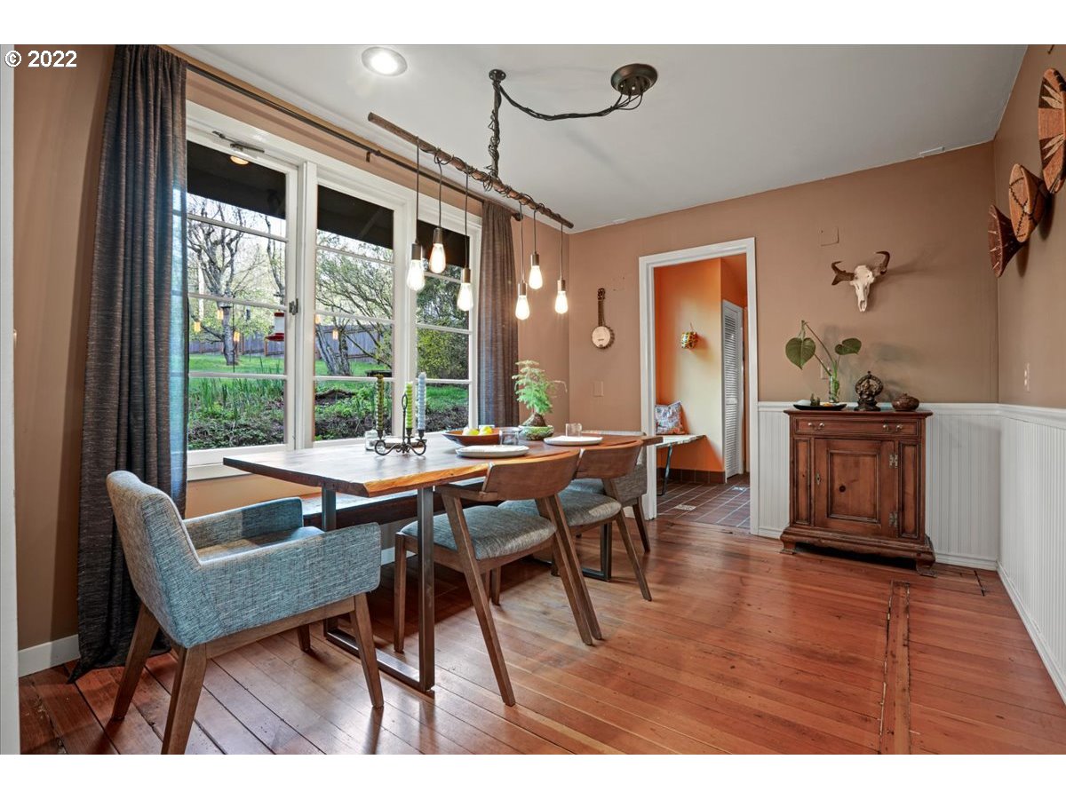 10316 Northwest Thompson Road Portland, OR 97229 - Photo 8 of 32 Gallery Image 8