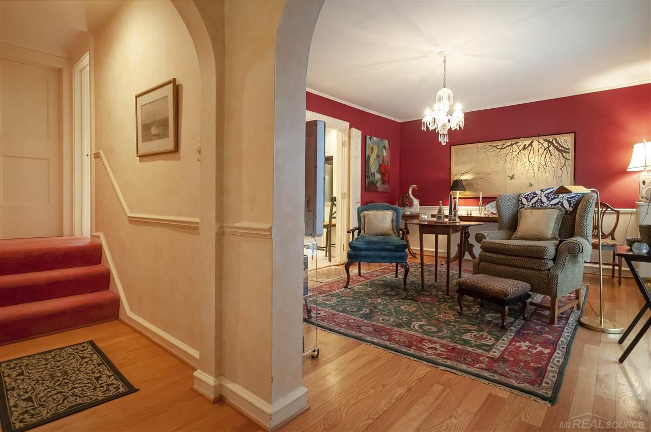 395 Rivard Boulevard Grosse Pointe, MI 48230 - Photo 16 of 54 31378482-15.JPG
