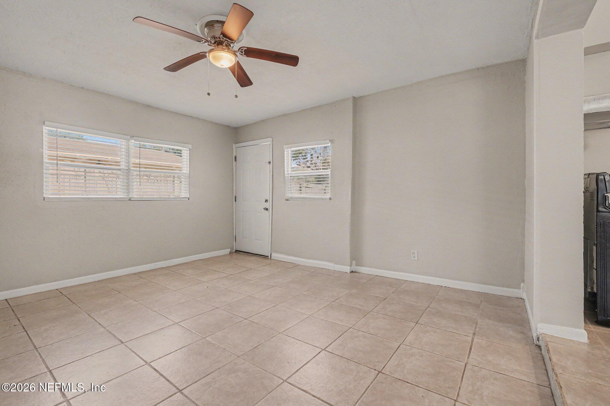 8509 Laurens Road Jacksonville, FL 32208 - Photo 10 of 15 010_file_4600