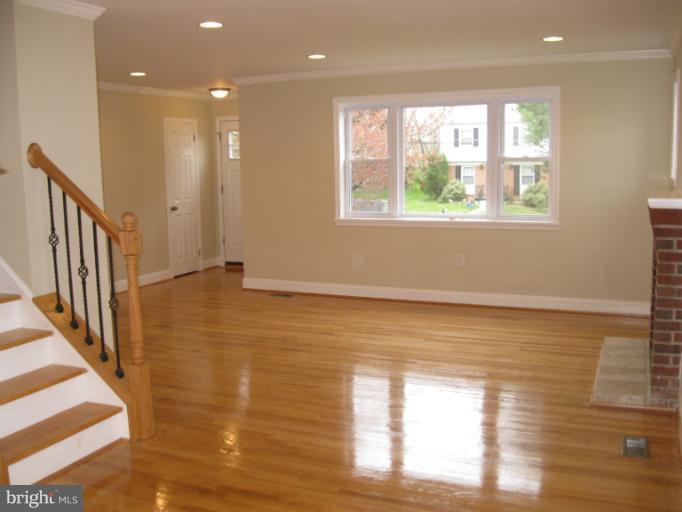 1608 Rosedale Heights Avenue Rosedale, MD 21237 - Photo 2 of 25 Living Room