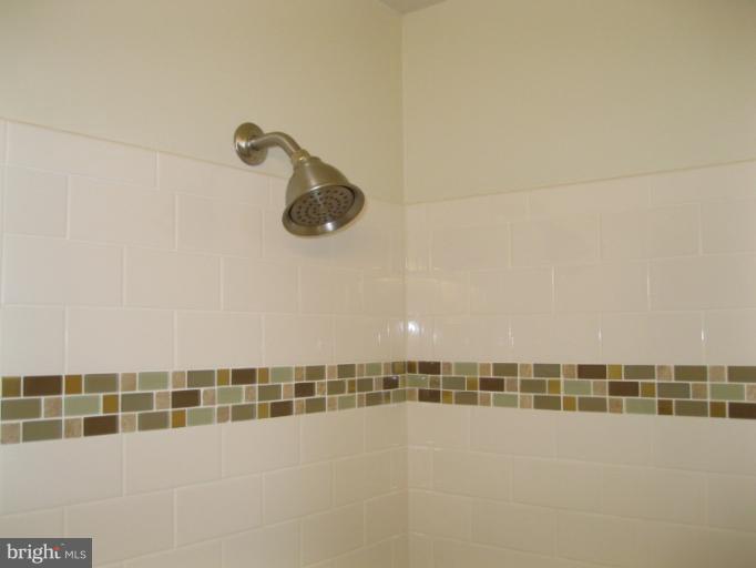 1608 Rosedale Heights Avenue Rosedale, MD 21237 - Photo 22 of 25 Bath