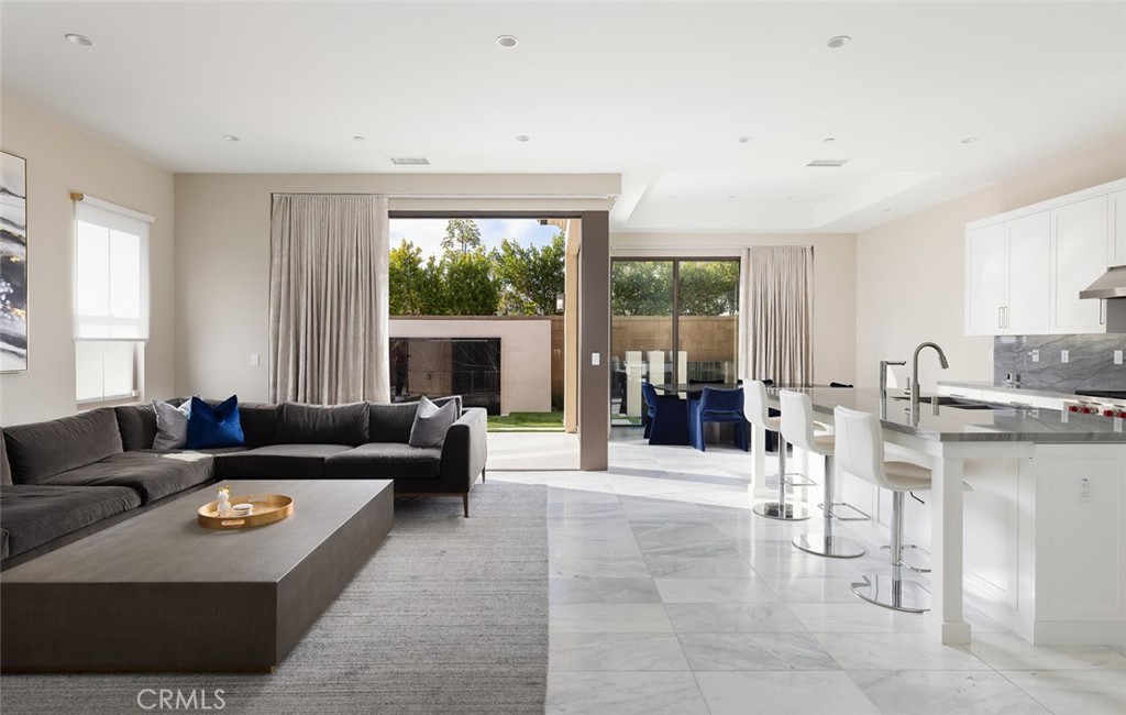 108 Whippoorwill Irvine, CA 92618 - Photo 8 of 33