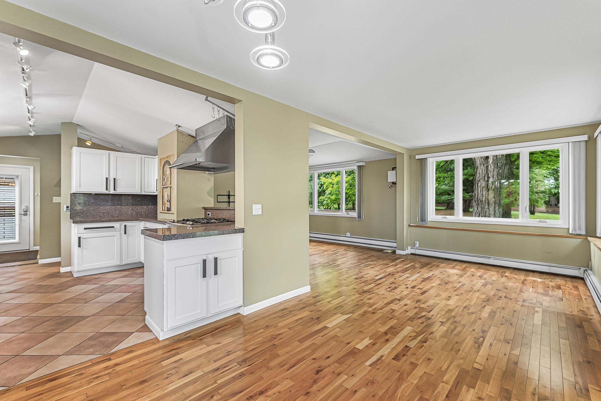 3312 Zimmerman Road Traverse City, MI 49685 - Photo 15 of 66 1942868-09FF1AE5-272B-407D-A3F3-B91A3A9A609F.JPG