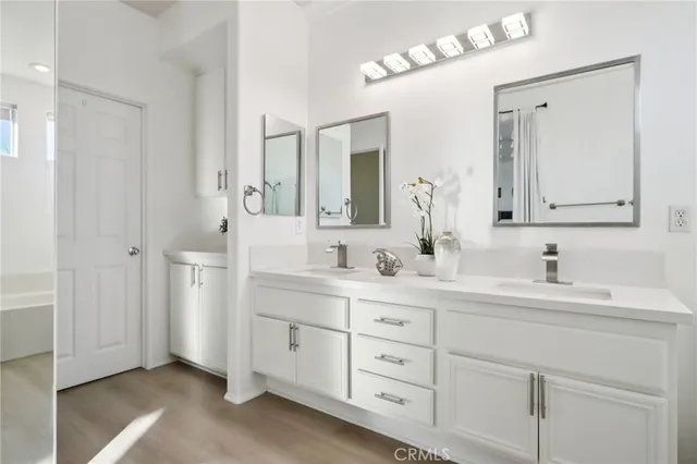 $949,000 | 425 North Bloomberry, Orange, CA 92869