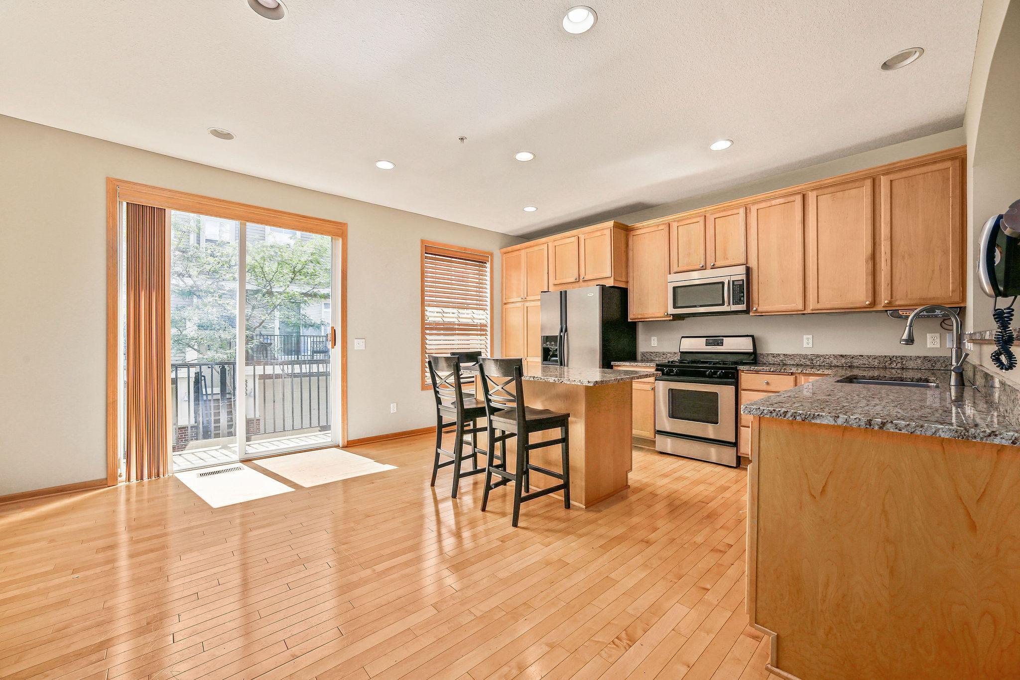 8354 Labont Way Eden Prairie, MN 55344 - Photo 11 of 27 Gallery Image 11