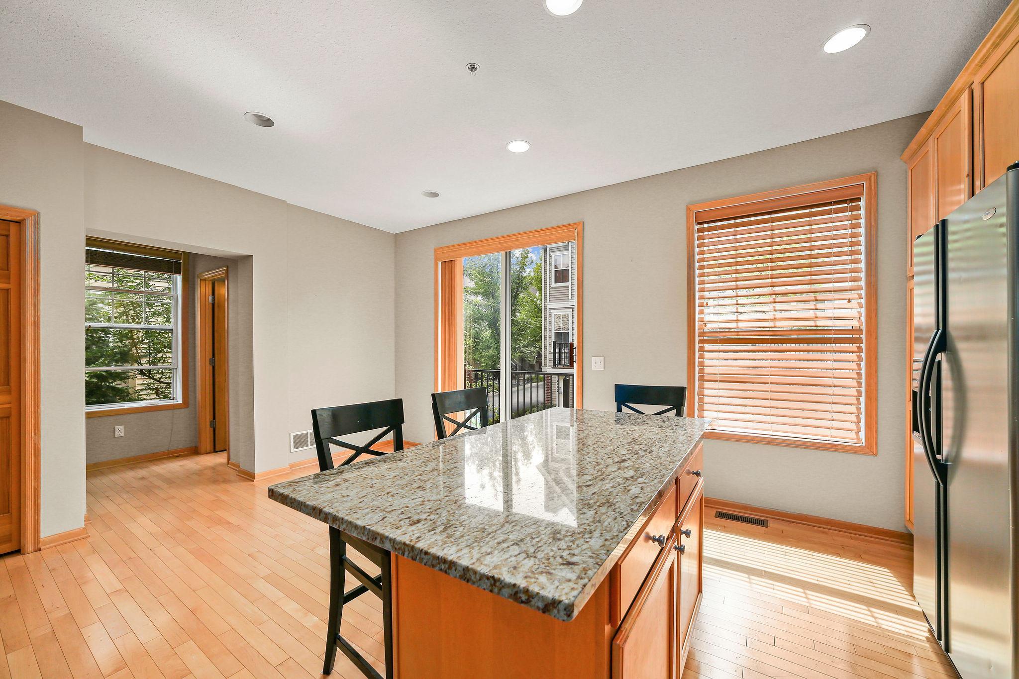 8354 Labont Way Eden Prairie, MN 55344 - Photo 12 of 27 Gallery Image 12