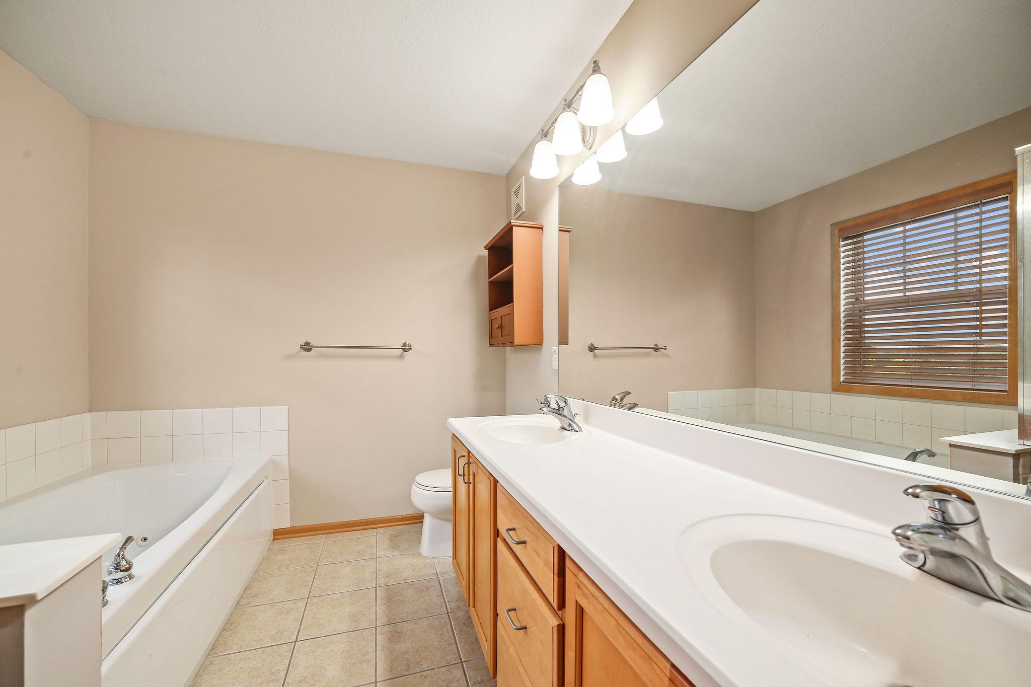 8354 Labont Way Eden Prairie, MN 55344 - Photo 21 of 27 Gallery Image 21