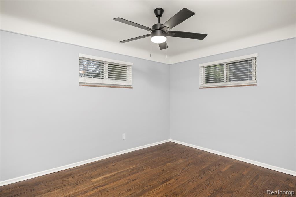 24270 Scotia Road Oak Park, MI 48237 - Photo 15 of 22