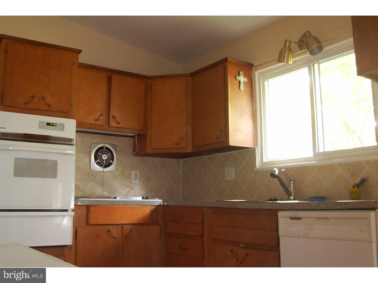 1306 Tulane Road Wilmington, DE 19803 - Photo 4 of 17 Kitchen