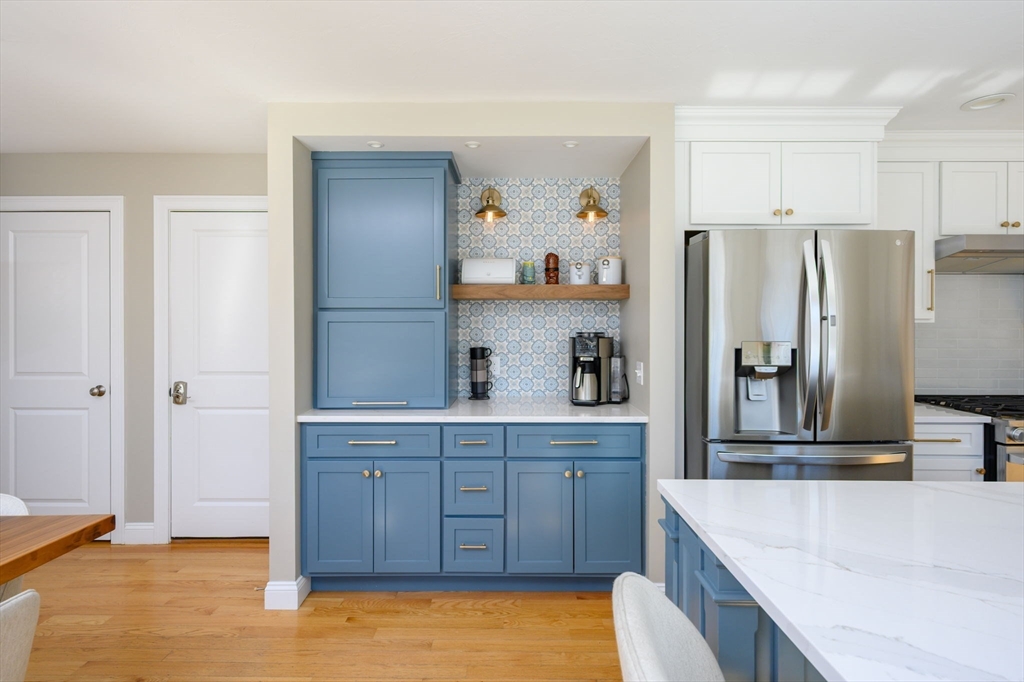 70 River Road Hanover, MA 02339 - Photo 5 of 42