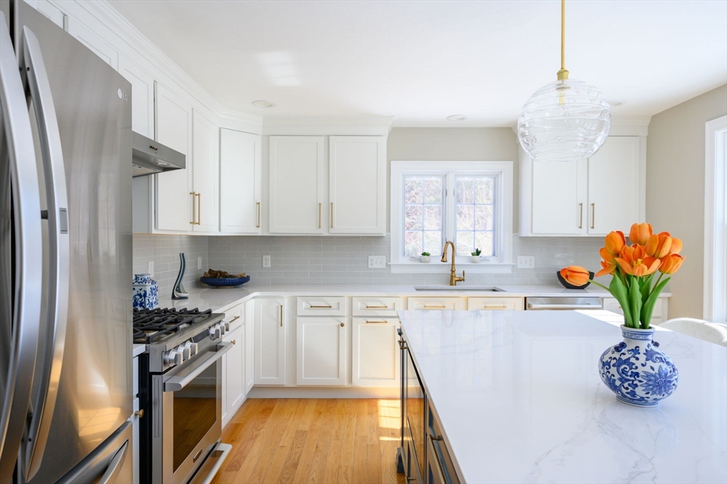70 River Road Hanover, MA 02339 - Photo 7 of 42