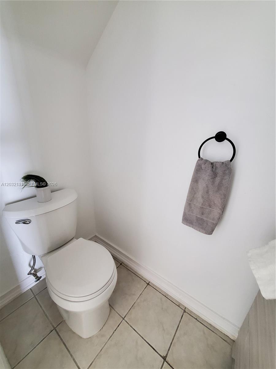9780 Southwest 92nd Terrace Miami, FL 33176 - Photo 20 of 48