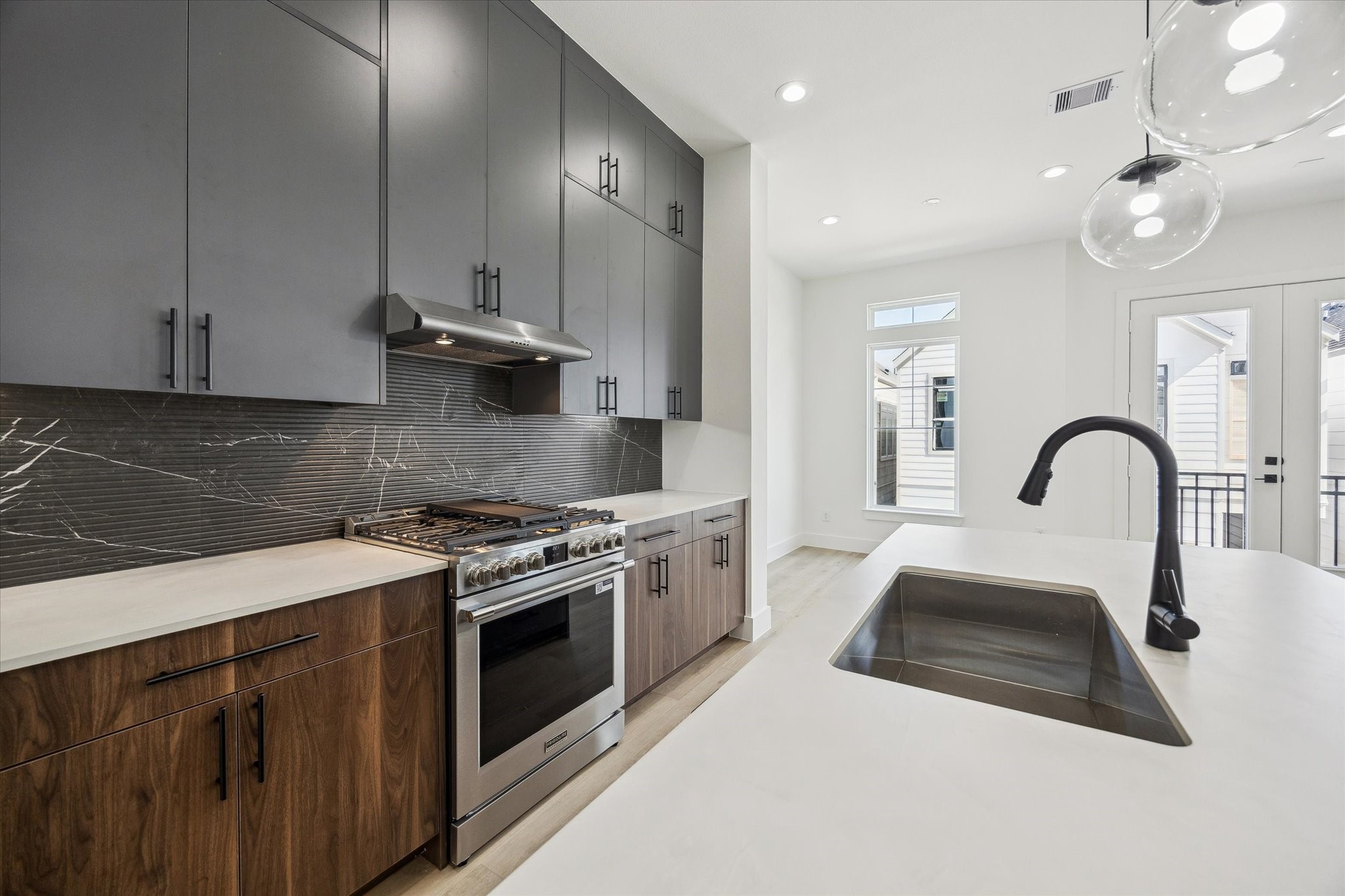 754 Curtin Street Houston, TX 77018 - Photo 16 of 28