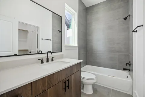 $444,900 | 754 Curtin Street, Houston, TX 77018