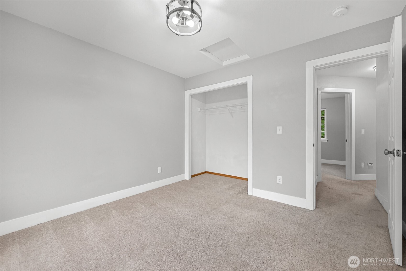 3500 South Avenue Bellingham, WA 98229 - Photo 22 of 38 an empty room with fan and windows