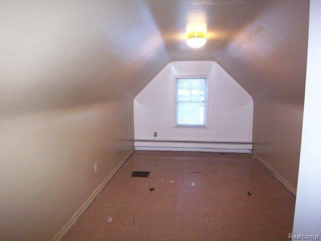 2425 Maplecrest Road Sterling Heights, MI 48310 - Photo 15 of 17 100_1768