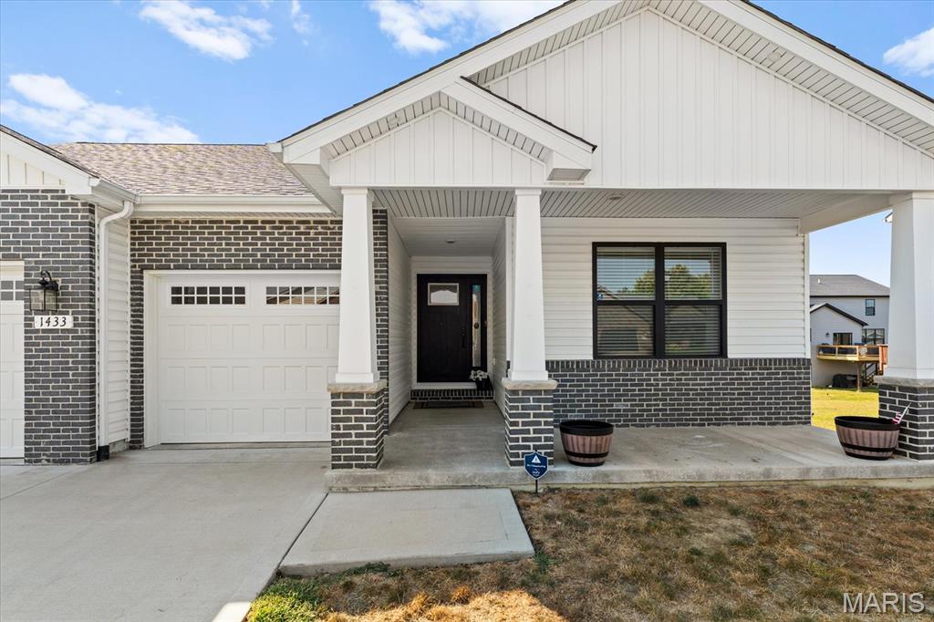 1433 Victoria Square Court O'Fallon, IL 62269 - Photo 3 of 42