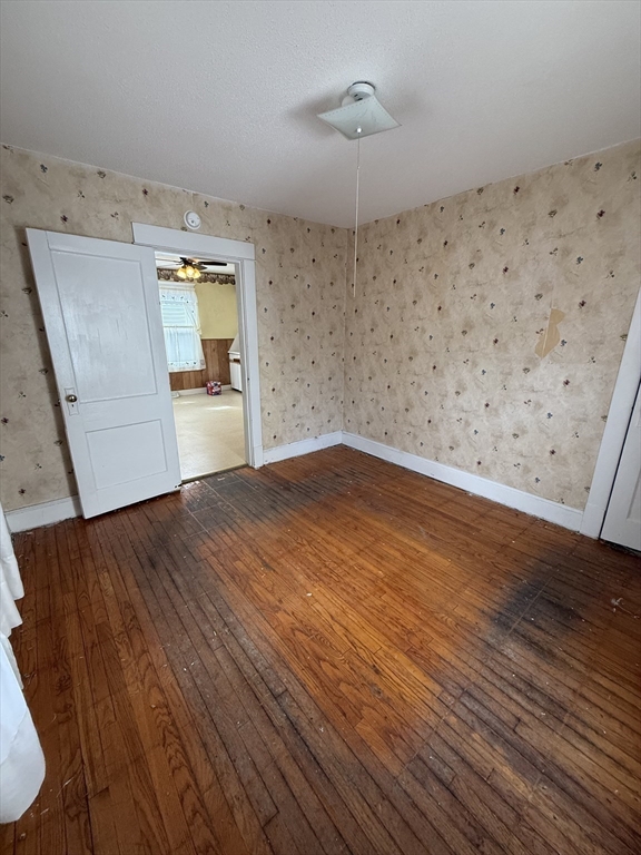 145 Moxon Street Springfield, MA 01151 - Photo 17 of 28