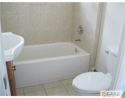 76 Spring Street Woodbridge, NJ 07095 - Photo 7 of 11 Gallery Image 7