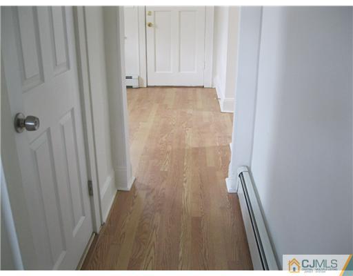 76 Spring Street Woodbridge, NJ 07095 - Photo 10 of 11 Gallery Image 10