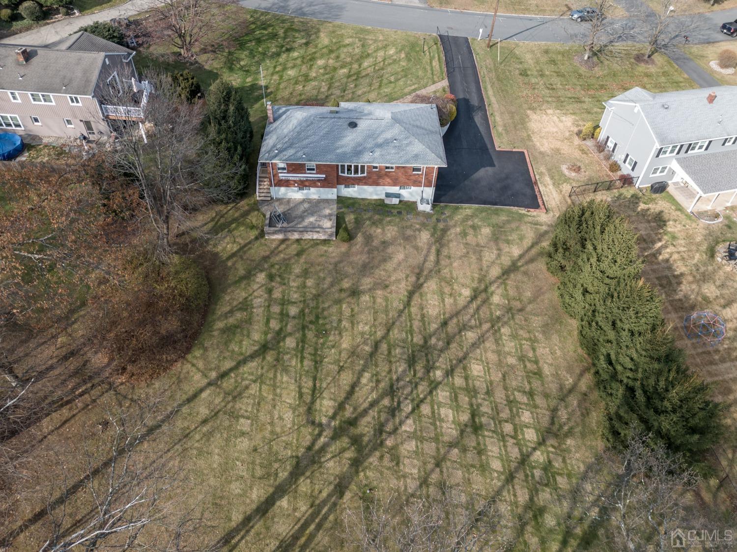 7 Putters Road Succasunna, NJ 07876 - Photo 37 of 40 a view of yard