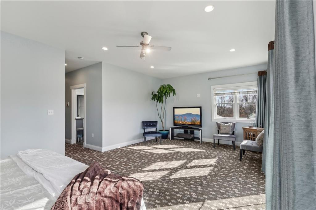 964 Thorn Run Road Coraopolis, PA 15108 - Photo 18 of 46