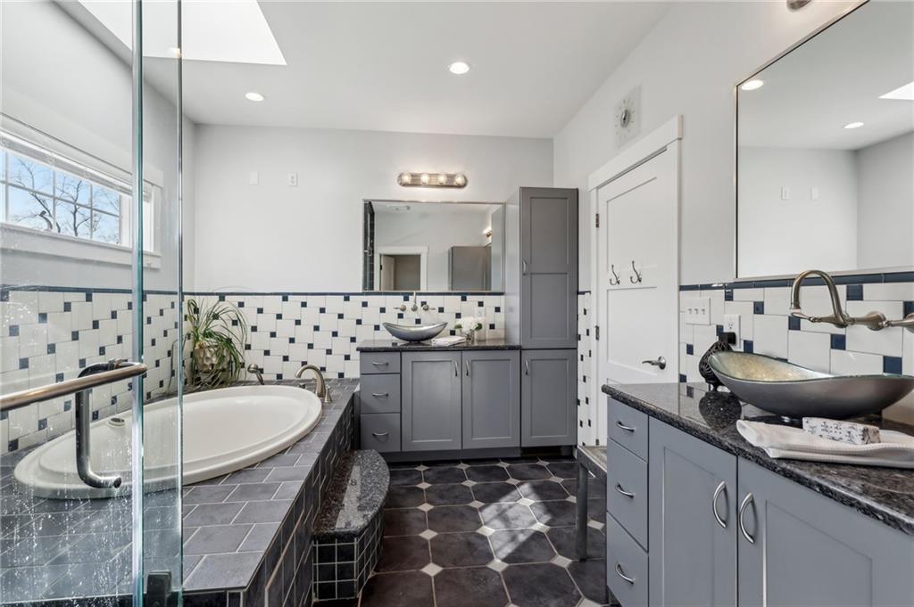 964 Thorn Run Road Coraopolis, PA 15108 - Photo 24 of 46