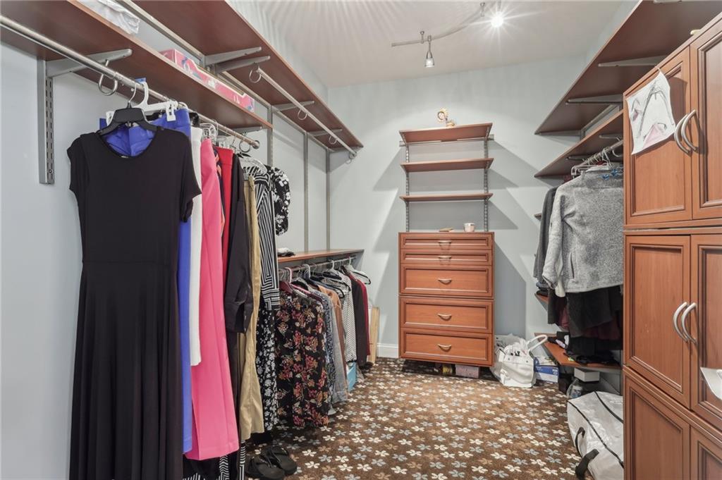 964 Thorn Run Road Coraopolis, PA 15108 - Photo 25 of 46