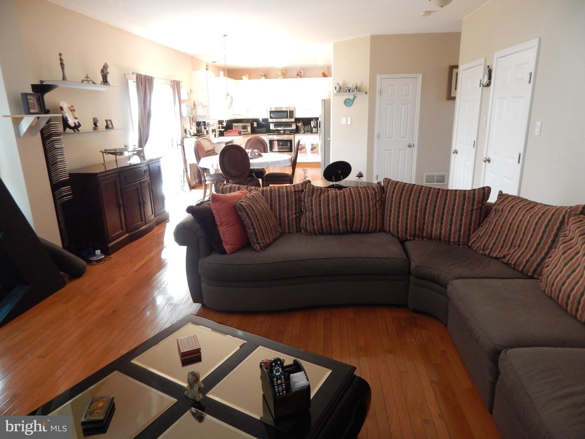 6324 Patuxent Quarter Road Hanover, MD 21076 - Photo 8 of 29 Family Room